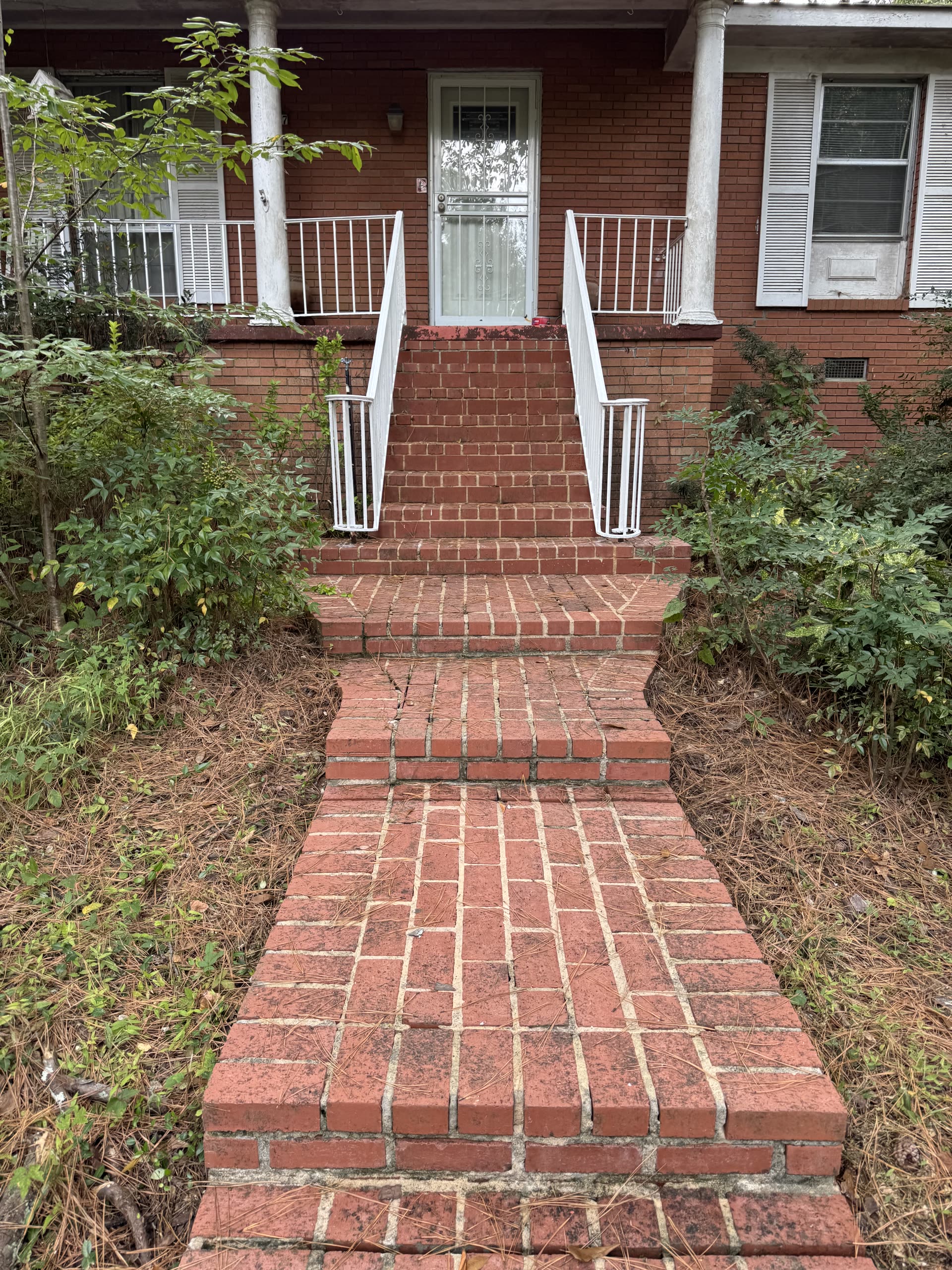 After pressure washing brick walkway in Brandon, Mississippi
